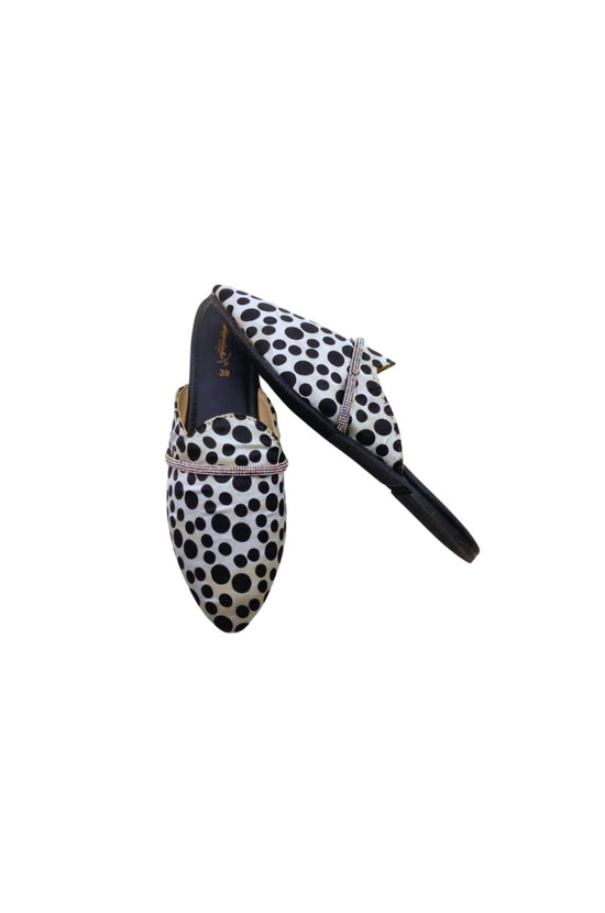 Fashion Holic - Casual Slipper Polka dots Mules