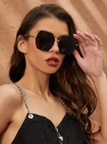 Shein - 2000s Style Geometric Frame Fashion Glasses