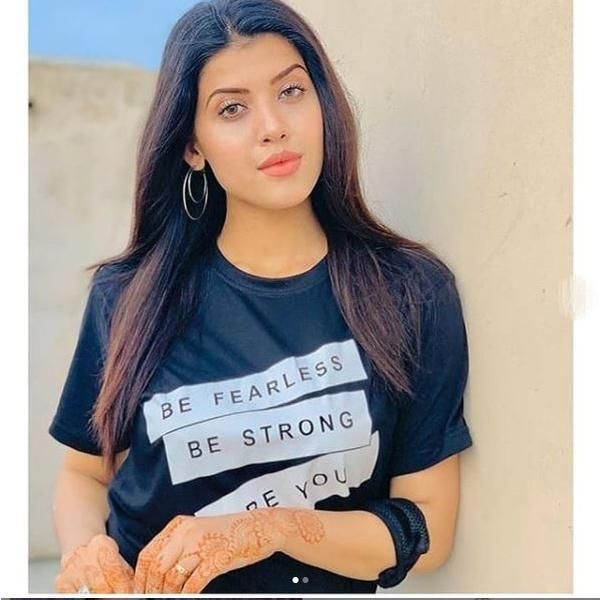 Emerce- Be FEARLES BE STRONG BE YOU Printed Half Sleeves T-Shirt - Black